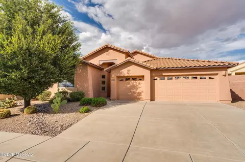 312 N Oak Tree Canyon Loop, Sahuarita, AZ 85629