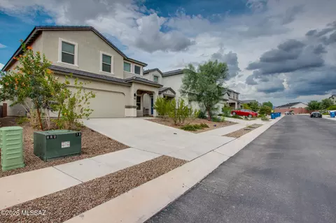 Exterior - 12161 E Ava Lynn Dr, Vail, AZ 85641 photo 4 of 10