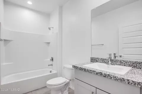 Bath - 12161 E Ava Lynn Dr, Vail, AZ 85641 photo 1 of 4