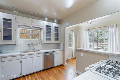 Kitchen - 1731 Edison St, Tucson, AZ 85719 photo 1 of 2