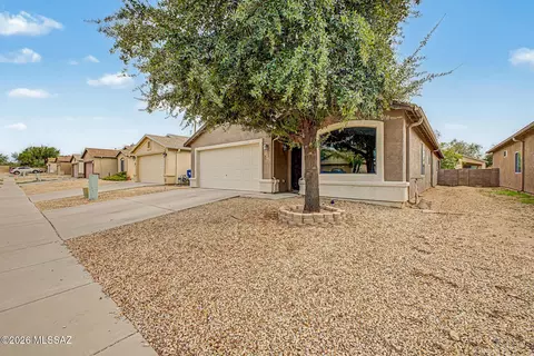 7150 S Shipmans Tale Ct, Tucson, AZ 85756