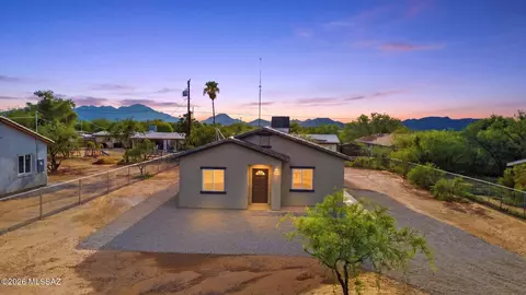 9434 S Vicki Dr, Tucson, AZ 85736
