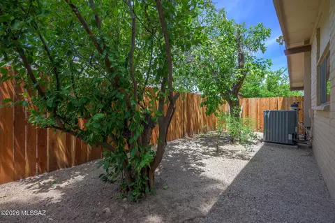 Exterior - 9541 E Calle Eunice, Tucson, AZ 85715 photo 10 of 10