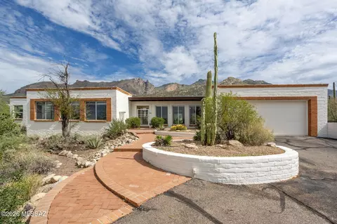 6621 N Donna Beatrix Ci Cir, Tucson, AZ 85718