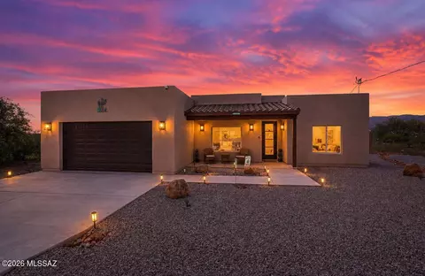 1814 Cajeme Ct, Rio Rico, AZ 85648