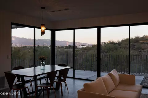 1369 W Sentinel View Loop, Tucson, AZ 85745