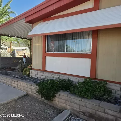 2633 S Western Way Cir, Tucson, AZ 85713