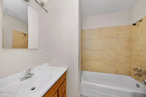 Bath - 7357 E Princeton Dr, Tucson, AZ 85710 photo 2 of 3