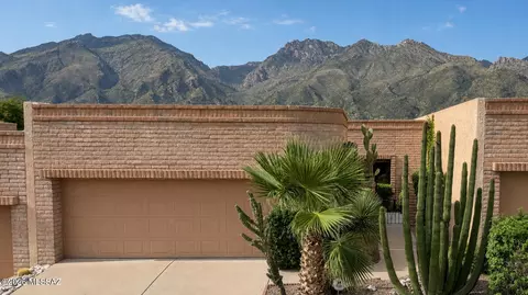 6887 E Via Vigna, Tucson, AZ 85750
