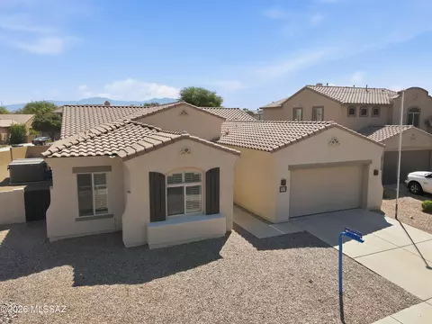 8556 N Crosswater Loop, Tucson, AZ 85743