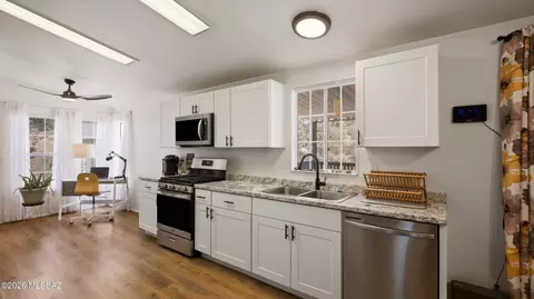 Kitchen - 13311 E Rex Molly Rd, Vail, AZ 85641 photo 1 of 3