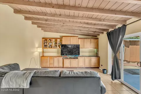 1527 S Avenida Sirio, Tucson, AZ 85710