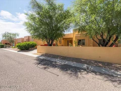 10647 E George Brookbank Pl, Tucson, AZ 85747