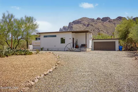 9140 N Shadow Mountain Dr, Oro Valley, AZ 85704