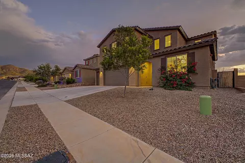17428 S Nicholas Falls Dr, Vail, AZ 85641