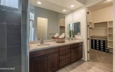 Bath - 8881 E Wright School Loop, Tucson, AZ 85715 photo 2 of 4