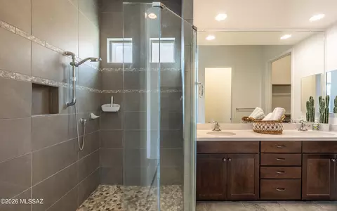 Bath - 8881 E Wright School Loop, Tucson, AZ 85715 photo 1 of 4