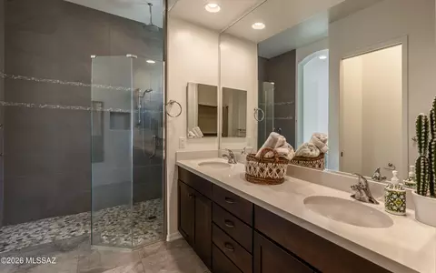 Bath - 8881 E Wright School Loop, Tucson, AZ 85715 photo 3 of 4