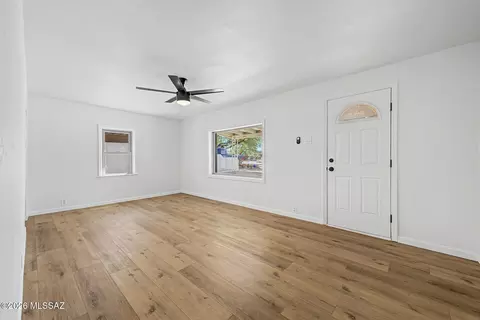 Living - 4155 E Montecito St, Tucson, AZ 85711 photo 1 of 5
