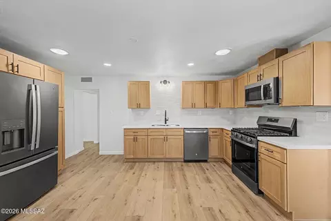 4155 E Montecito St, Tucson, AZ 85711