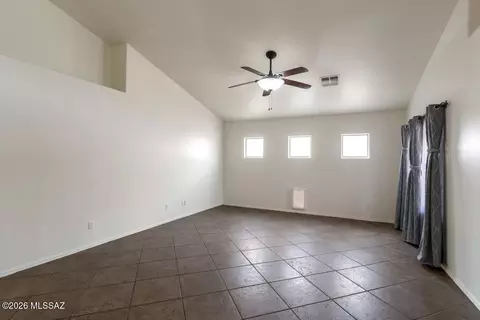 Living - 14024 E Fairway Bluff Ct, Vail, AZ 85641 photo 1 of 10
