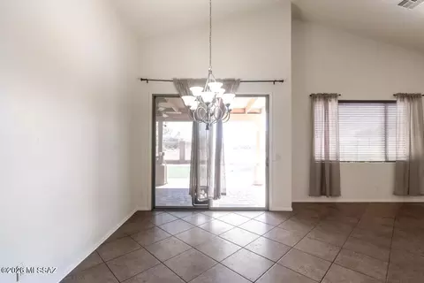 Dining - 14024 E Fairway Bluff Ct, Vail, AZ 85641 photo 1 of 2