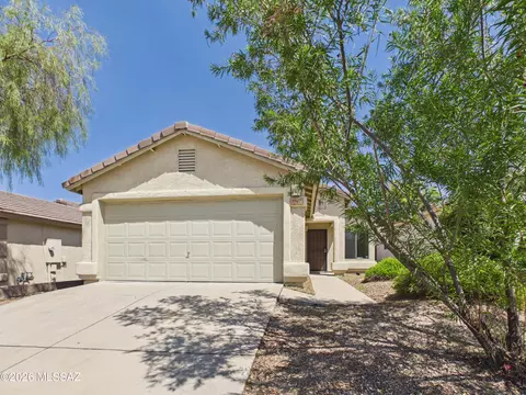 9947 E Denver Hill Dr, Tucson, AZ 85748