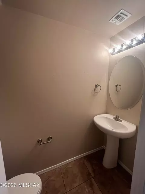 Bath - 241 E Imperial Ct, Vail, AZ 85641 photo 1 of 4