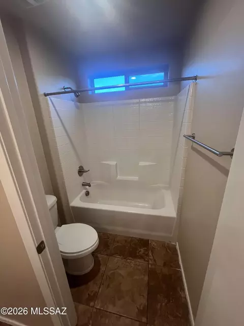 Bath - 241 E Imperial Ct, Vail, AZ 85641 photo 3 of 4
