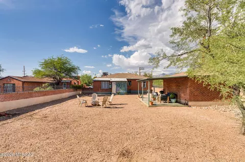Exterior - 1824 Edison St, Tucson, AZ 85719 photo 10 of 10