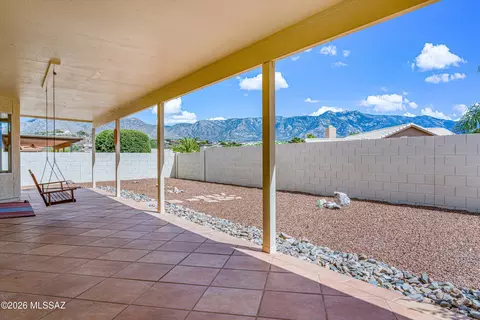 64601 E Catalina View Dr, Tucson, AZ 85739