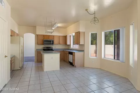 Kitchen - 461 E Covered Wagon Dr, Tucson, AZ 85704 photo 5 of 5