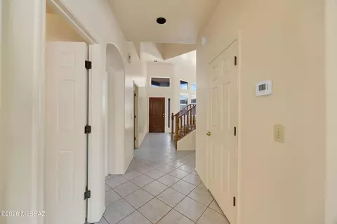 Entry Way - 461 E Covered Wagon Dr, Tucson, AZ 85704 photo 2 of 5