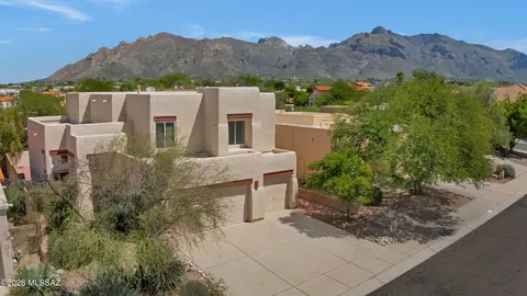 Exterior - 461 E Covered Wagon Dr, Tucson, AZ 85704 photo 2 of 5