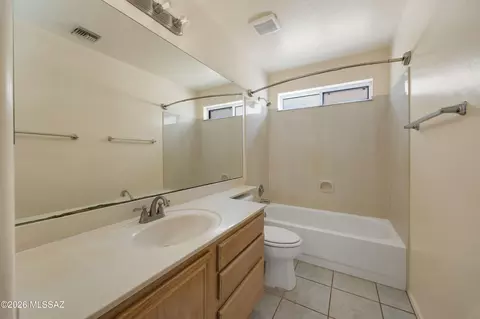 Bath - 461 E Covered Wagon Dr, Tucson, AZ 85704 photo 3 of 4