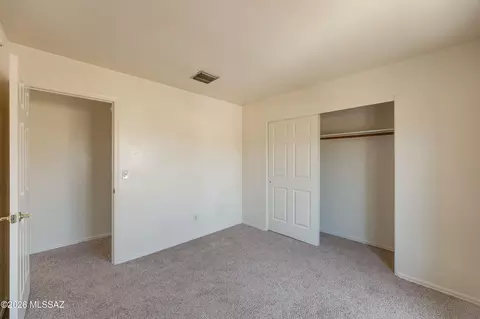 Bedroom - 461 E Covered Wagon Dr, Tucson, AZ 85704 photo 4 of 7