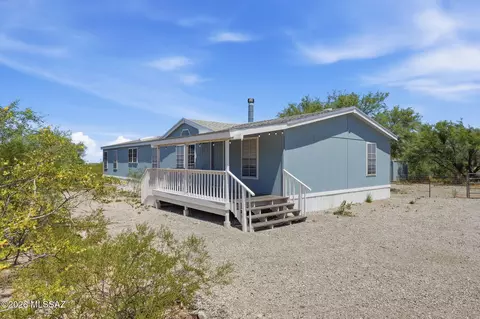 13655 E Crazy Horse Trl, Vail, AZ 85641