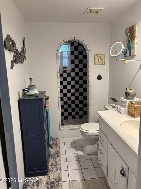Bath - 119 4th St, Bowie, AZ 85605 photo 2 of 3