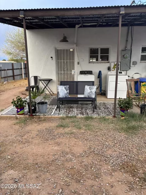 Exterior - 119 4th St, Bowie, AZ 85605 photo 2 of 7