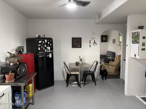 Dining - 119 4th St, Bowie, AZ 85605 photo 1 of 1
