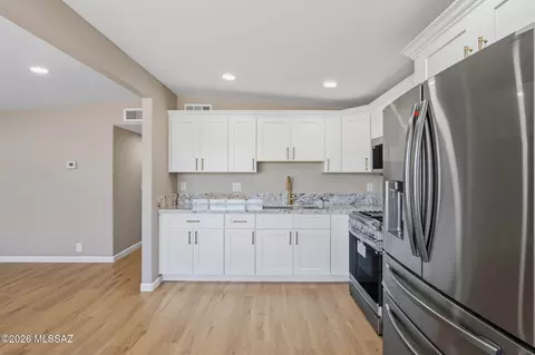Kitchen - 10 E Corona Rd, Tucson, AZ 85756 photo 1 of 3
