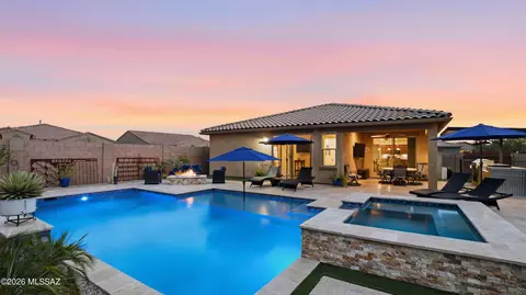 5810 W Indian Shadow Dr, Tucson, AZ 85742