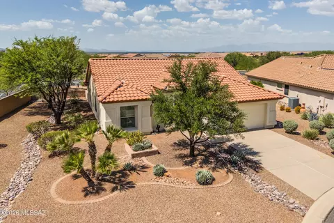 2587 E Dome Ct, Green Valley, AZ 85614
