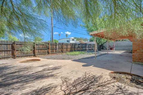 Exterior - 8701 E Baker St, Tucson, AZ 85710 photo 4 of 6