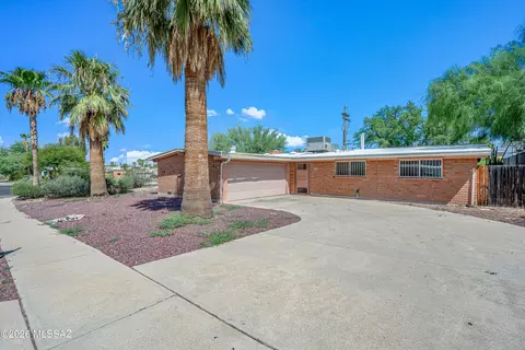 Exterior - 8701 E Baker St, Tucson, AZ 85710 photo 1 of 6