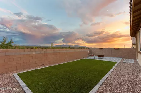 Exterior - 14070 E Red Pine Pl, Vail, AZ 85641 photo 5 of 7