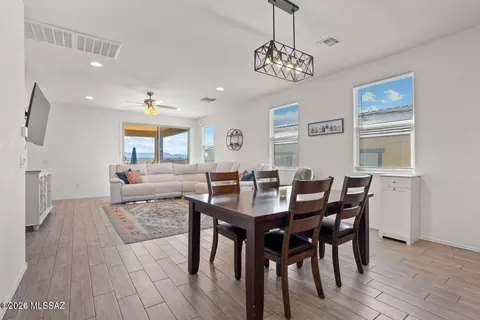 Dining - 14070 E Red Pine Pl, Vail, AZ 85641 photo 1 of 2