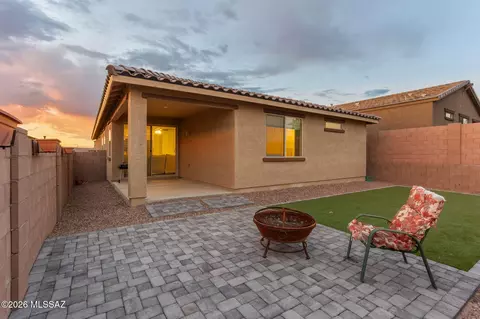 Exterior - 14070 E Red Pine Pl, Vail, AZ 85641 photo 6 of 7