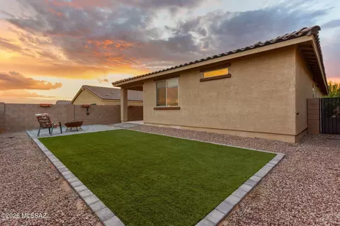 Exterior - 14070 E Red Pine Pl, Vail, AZ 85641 photo 4 of 7