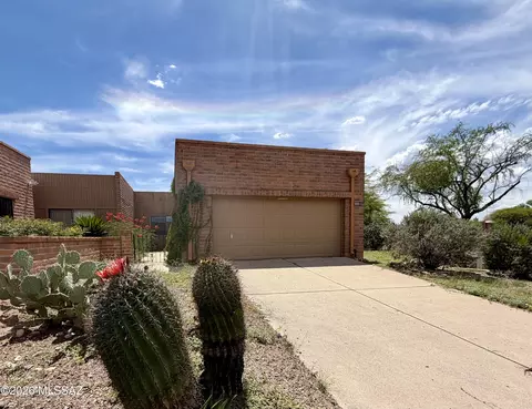 1669 W Calle Del Grajo, Green Valley, AZ 85622